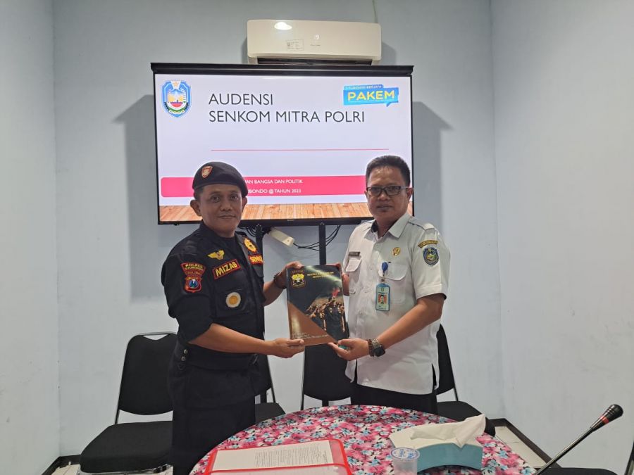 Audiensi ke Kesbangpol Situbondo, Senkom Dikenalkan Inovasi Aplikasi Sidat Ormas