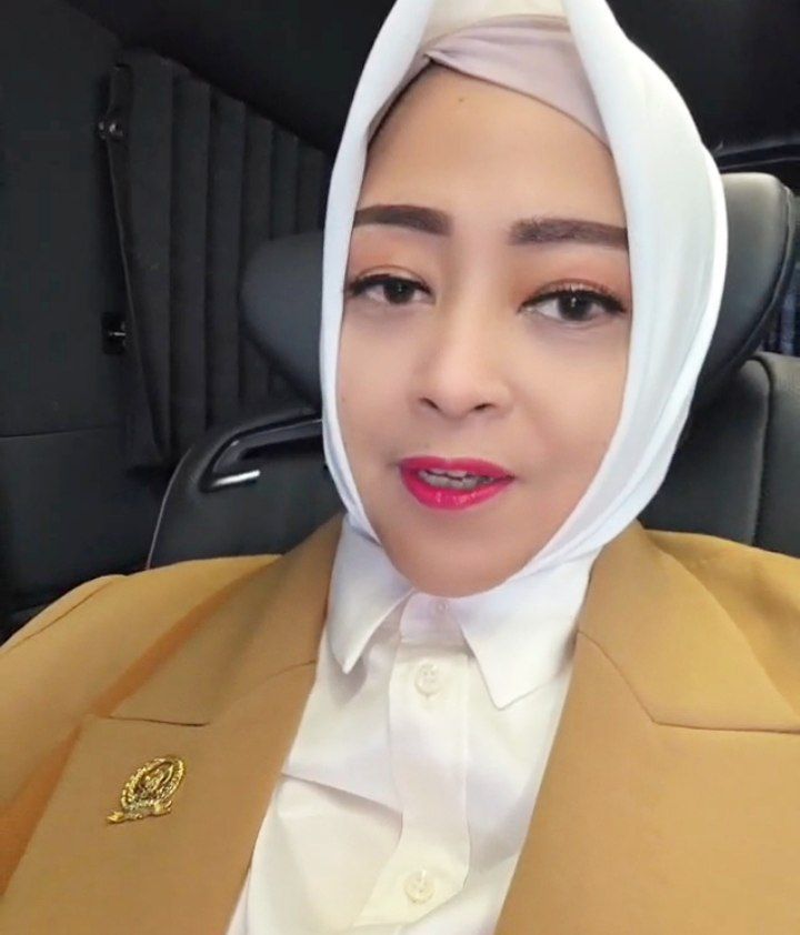 Bangga Jadi Urang Minang, Fahira Idris Puji Sukses UNI PARJO IKM Solo