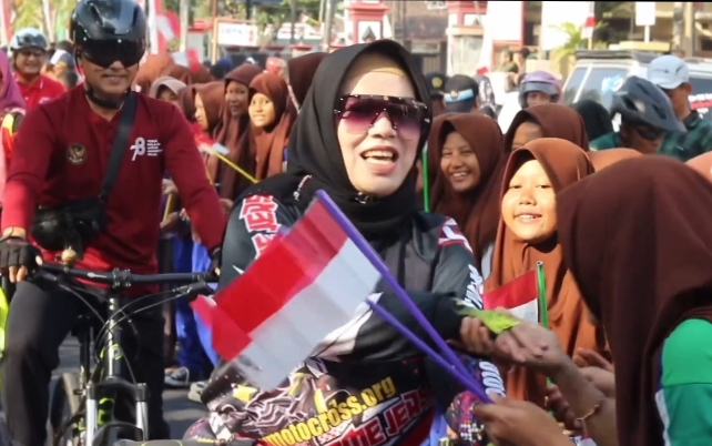 Gowes Jumat Pagi Bupati Sukoharjo Sekaligus Sapa Warga Tawangsari