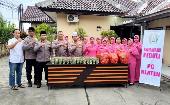 Implementasi Polri Presisi, Polsek Cawas Hadirkan Kepedulian di Bulan Suci Ramadan