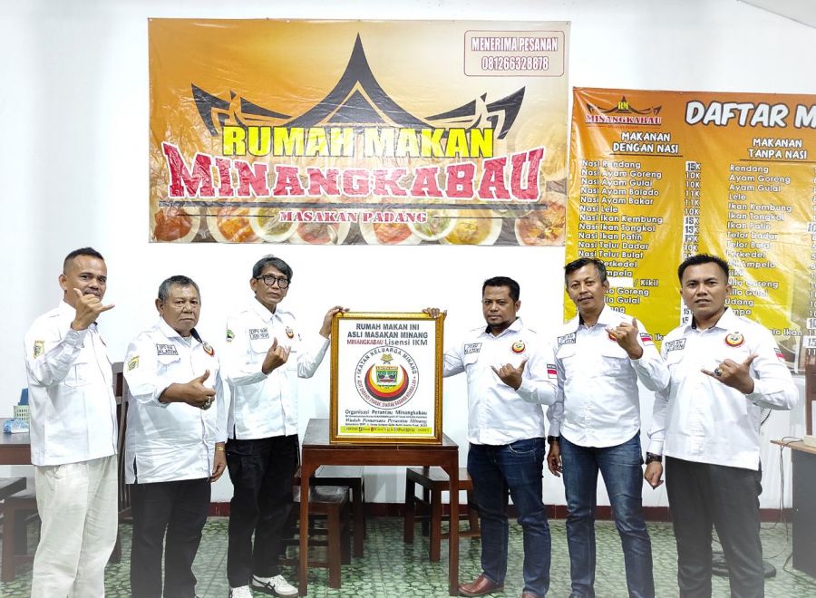 Lisensi Masakan Padang Tahap Pertama Diserahkan, IKM Tegaskan Marwah Kuliner Minang