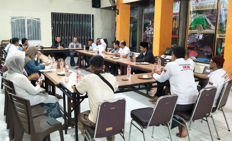 Rapat Finalisasi Donasi Bencana Sumbar, IKM Kota Surakarta, PKDP, dan IWS Pastikan Transparansi