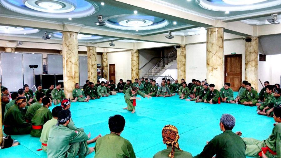 Semangat Membara! 200 Pesilat PERSINAS ASAD Sragen Jalani Latihan Intensif