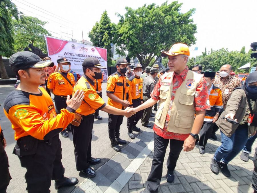 Senkom Rescue Kota Semarang Hadiri Apel Kesiapsiagaan Bencana 2022 - 2023