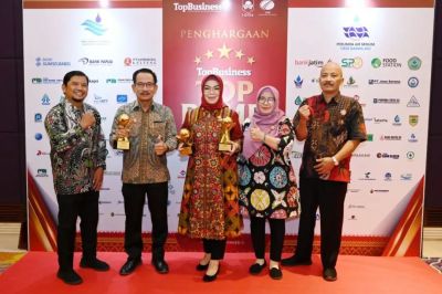 Perumda Tirta Makmur Sukoharjo Borong Tiga Penghargaan